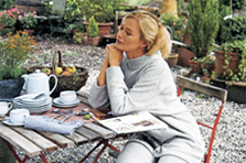 Fruehstueck im Garten